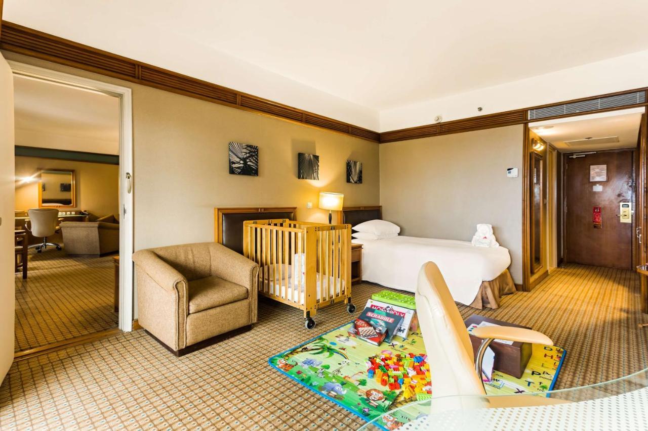 Hilton Yaounde Hotell Eksteriør bilde