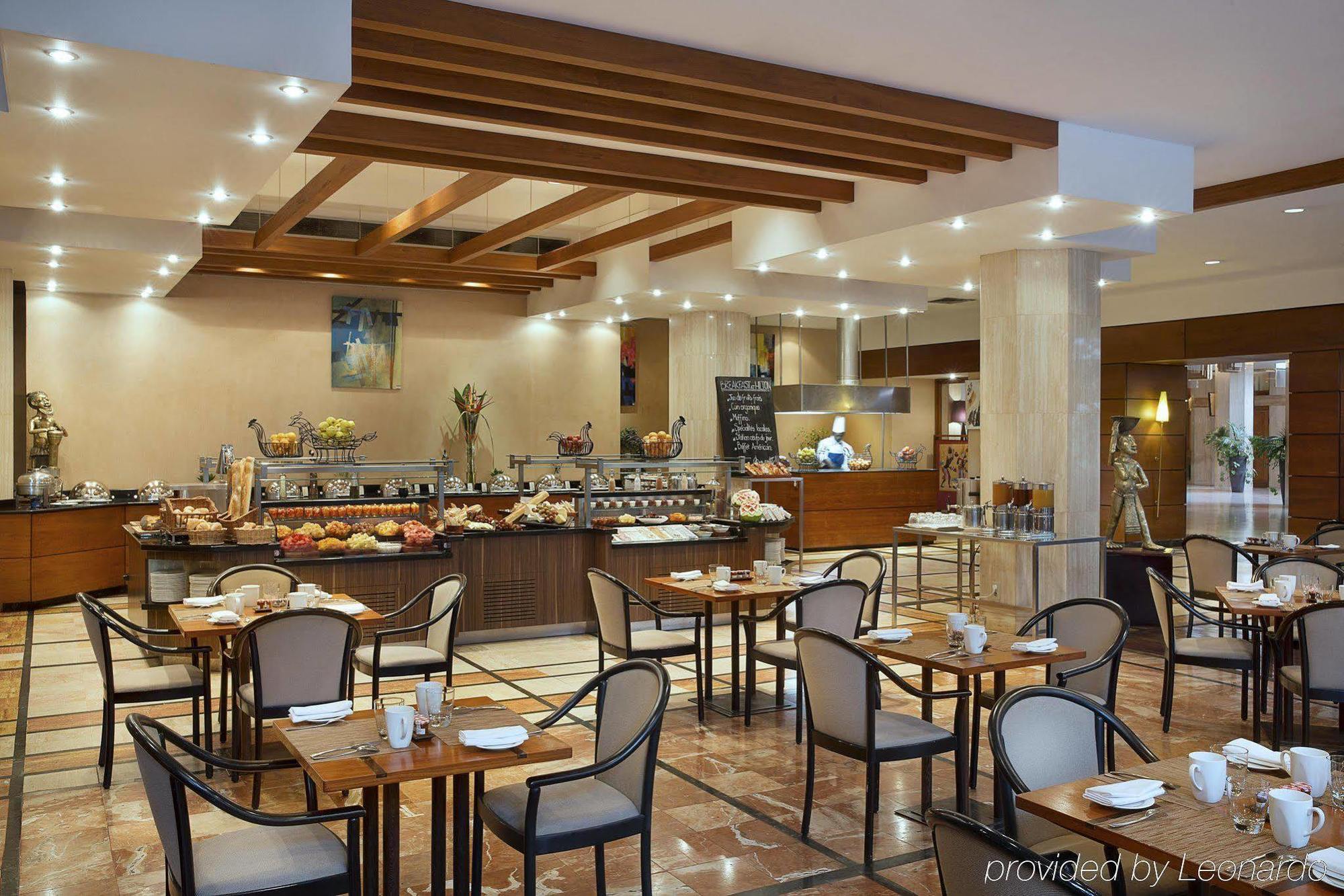Hilton Yaounde Hotell Eksteriør bilde