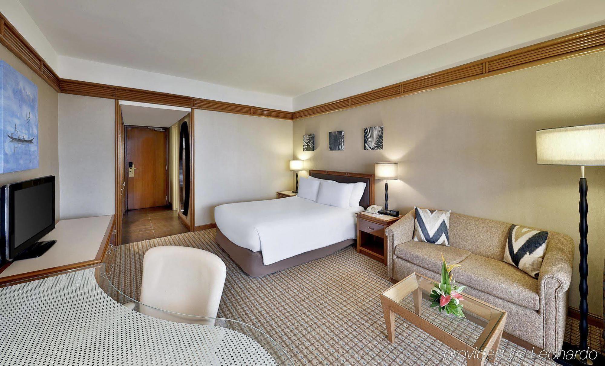 Hilton Yaounde Hotell Eksteriør bilde