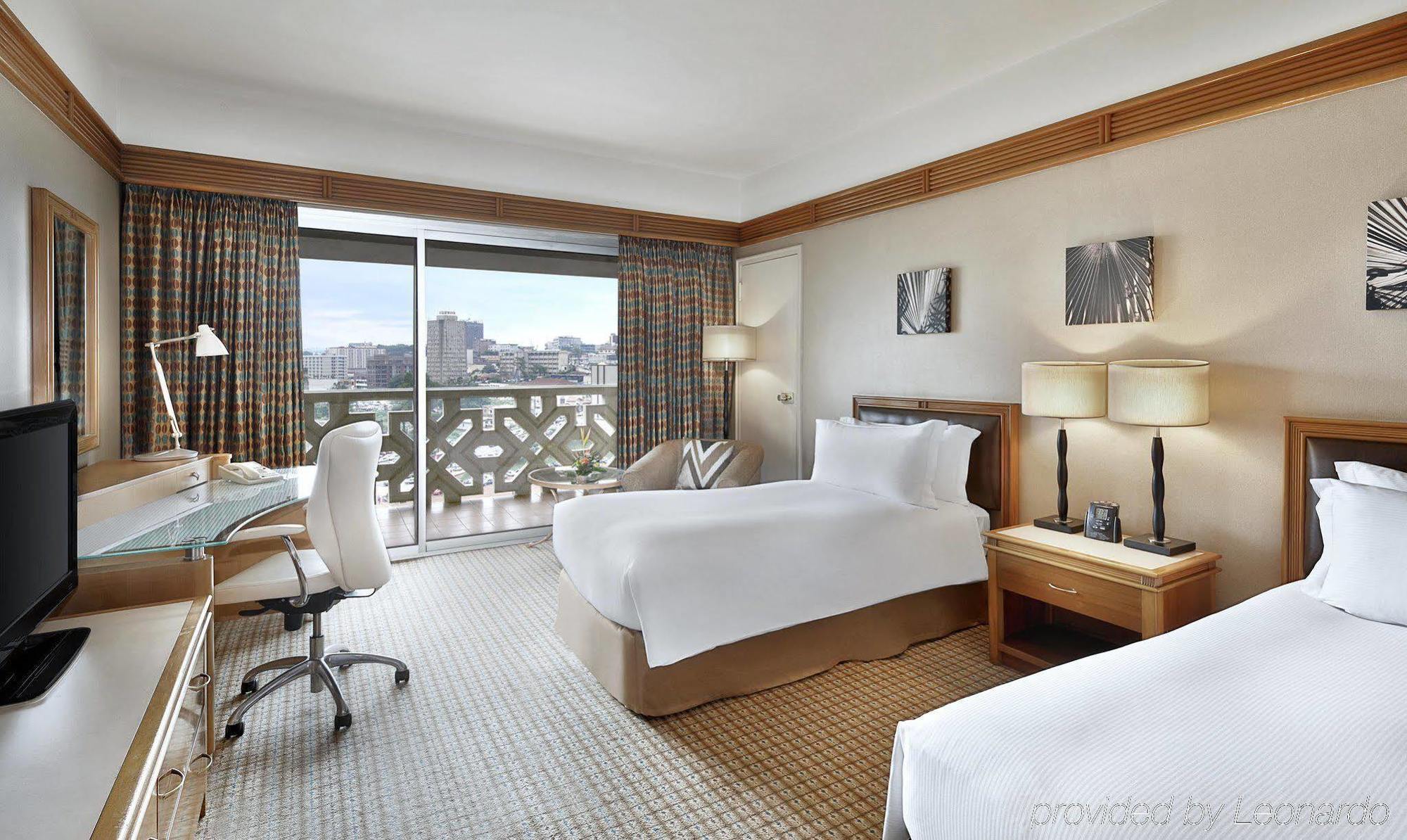 Hilton Yaounde Hotell Eksteriør bilde