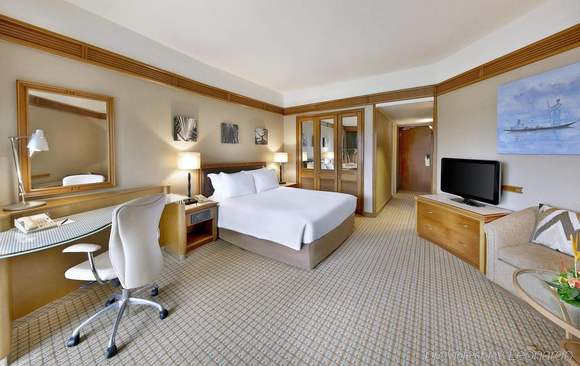 Hilton Yaounde Hotell Eksteriør bilde