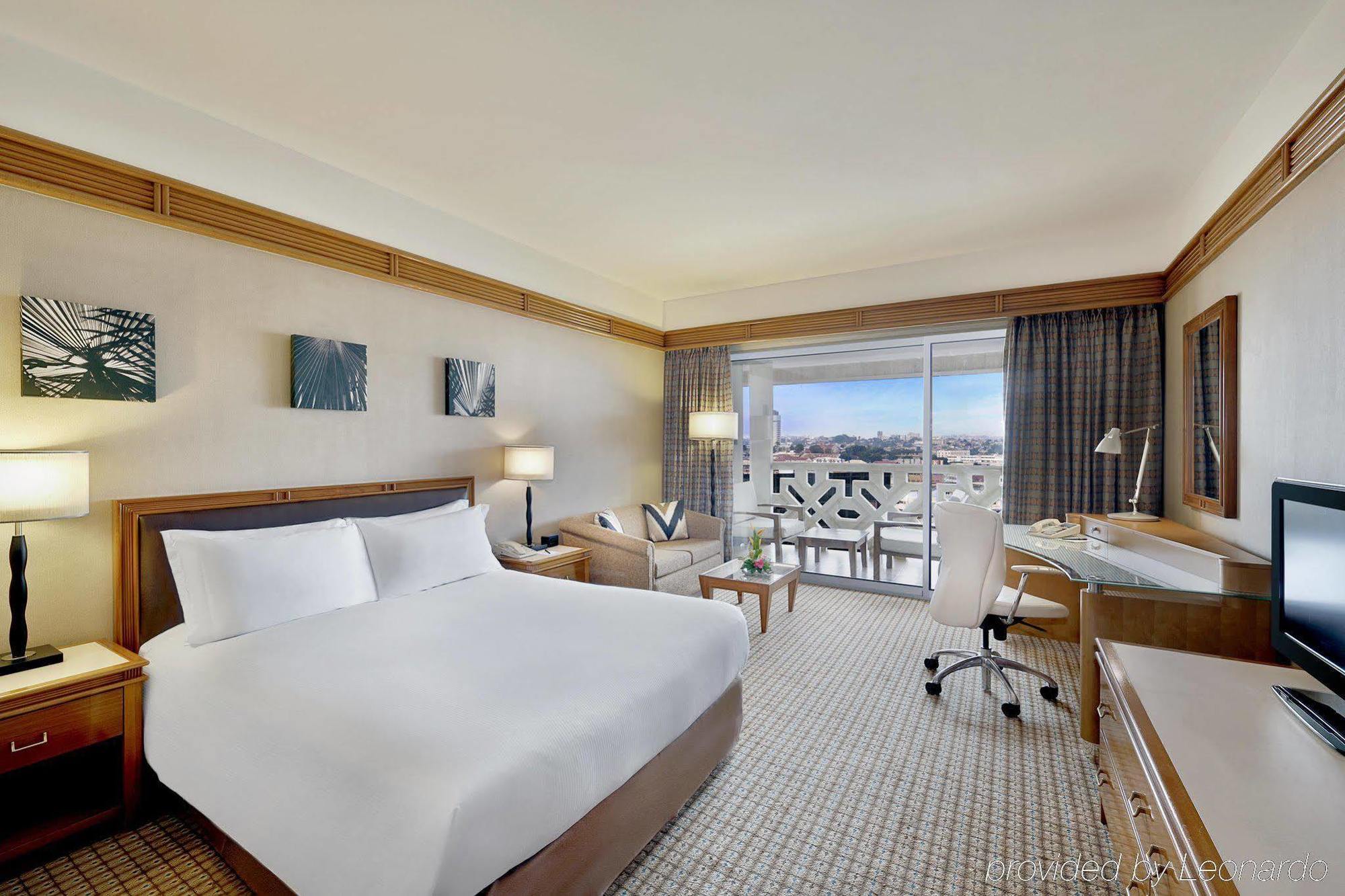 Hilton Yaounde Hotell Eksteriør bilde