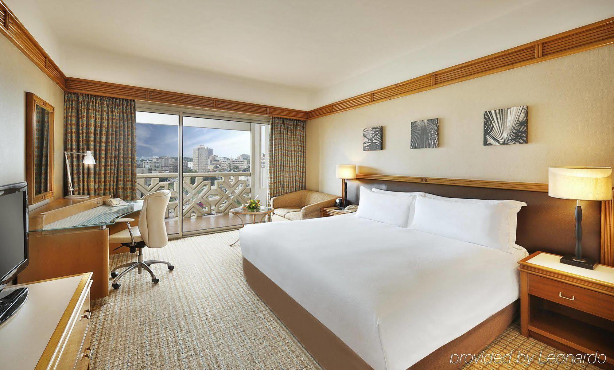 Hilton Yaounde Hotell Eksteriør bilde