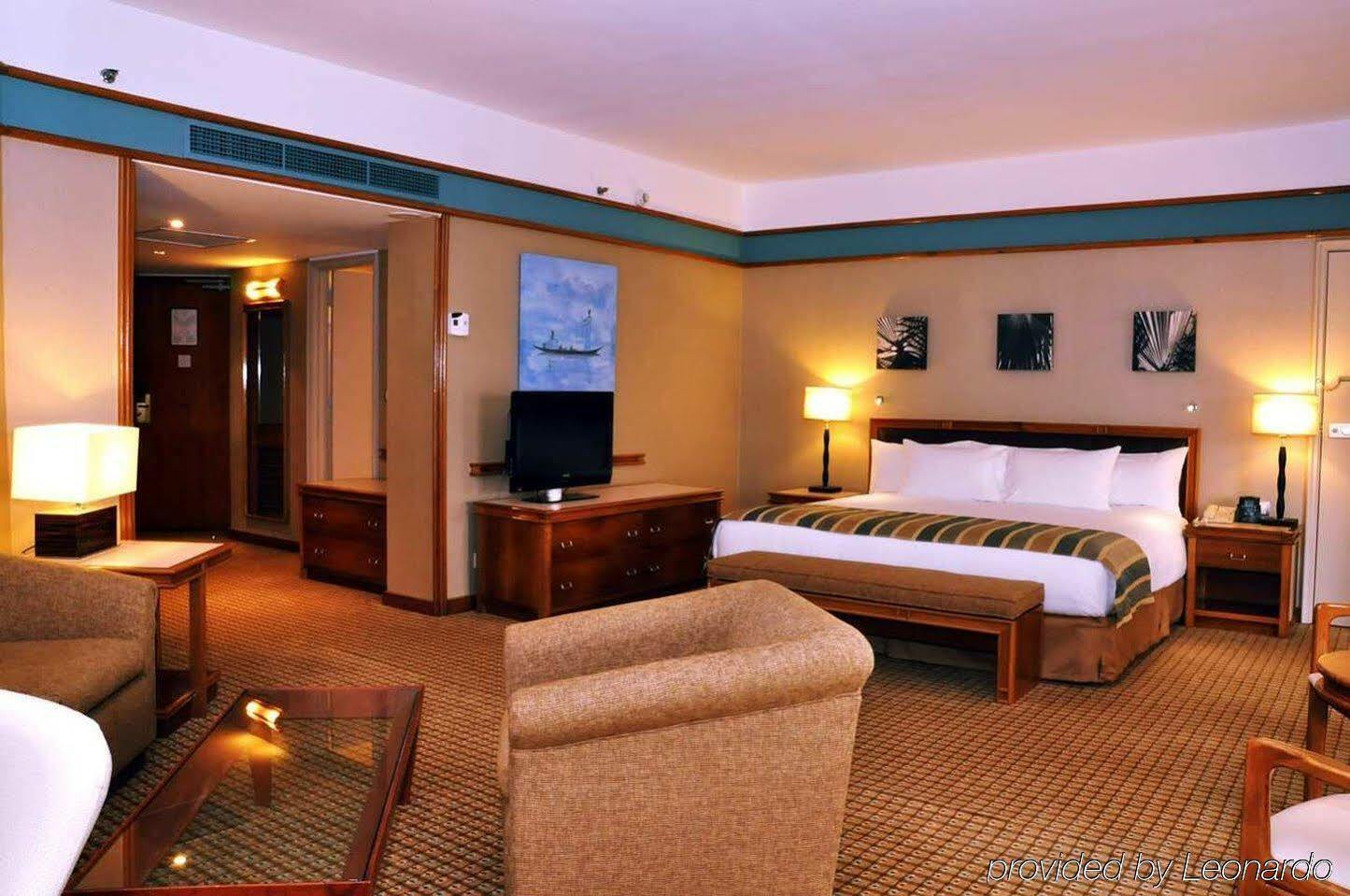Hilton Yaounde Hotell Eksteriør bilde